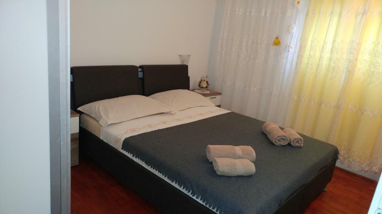 Apartment Stanisic Kneza Ngoại thất bức ảnh