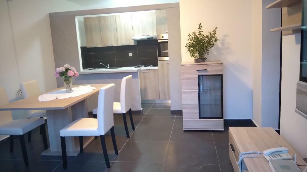 Apartment Stanisic Kneza Ngoại thất bức ảnh