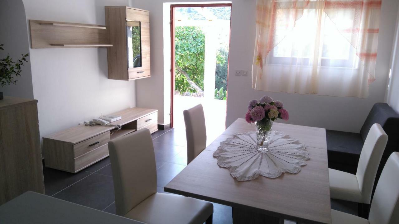 Apartment Stanisic Kneza Ngoại thất bức ảnh
